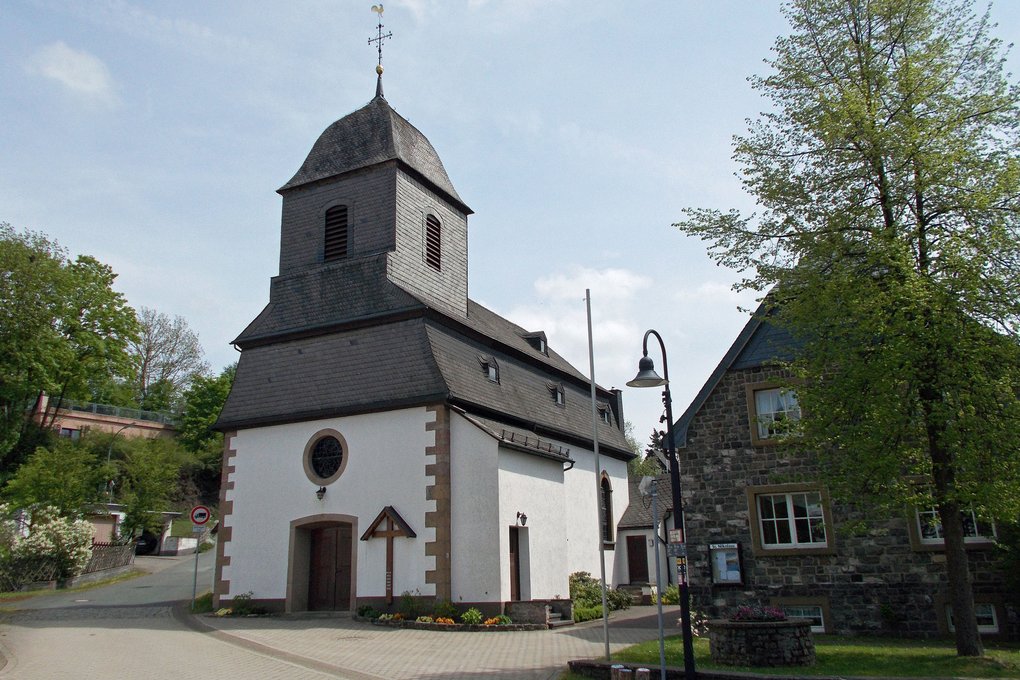 St.-Nikolauskirche in Medebach-Referinghausen