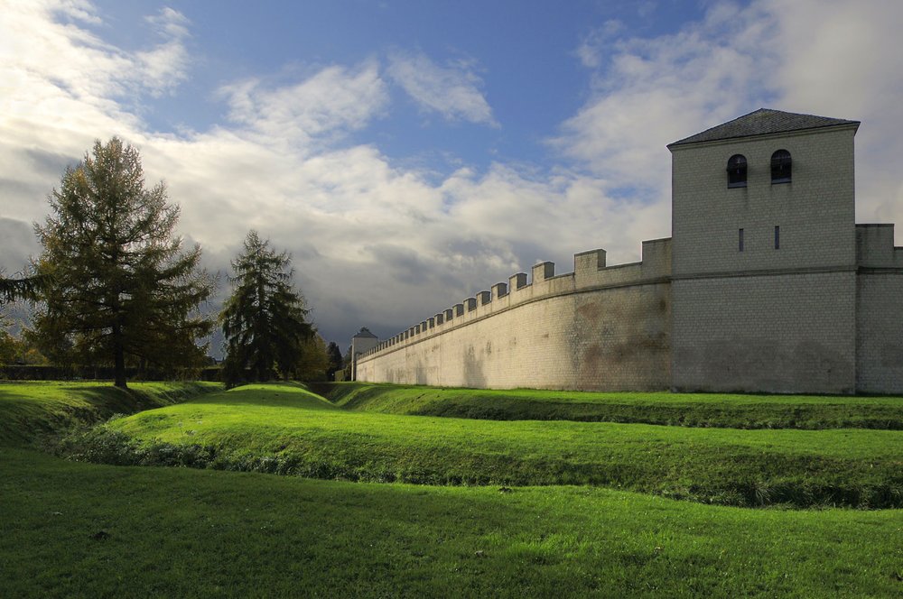 Stadtmauer im LVR-Archäologischen Park in Xanten
