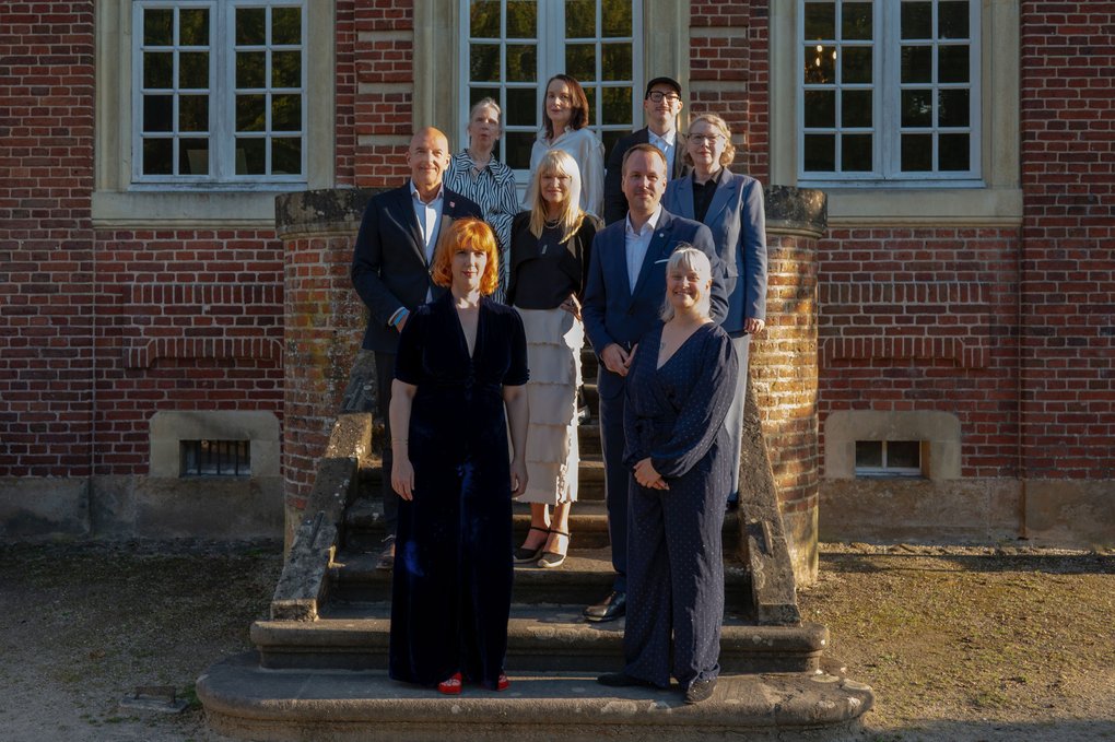 Gruppenbild zur Eröffnung der Droste Welten (alphabetisch) Jörg Albrecht, Stefan Ast, Prof. Dr. Ursula Frohne, Sarah Giese, Dr. Georg Lunemann, Miriam Michel, Prof. Dr. Rita Morrien, Dr. Ortrun Niethammer, Dr. Barbara Rüschoff-Parzinger